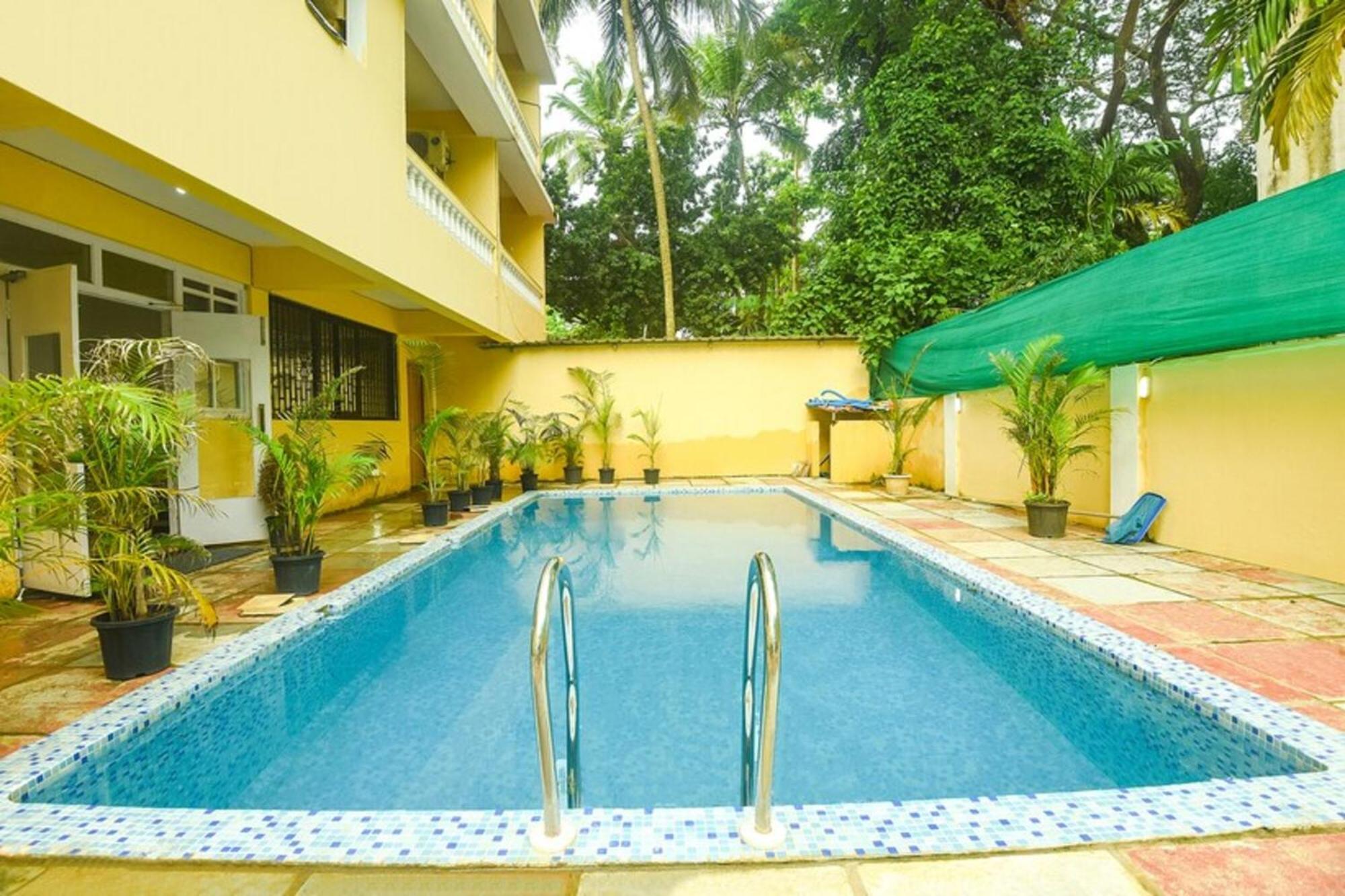 Fabexpress De Classio With Pool - Nr Candolim Beach 호텔 외부 사진